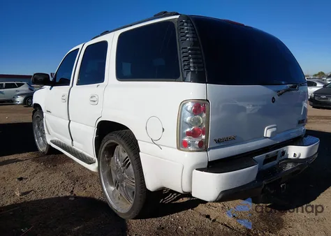 2003 GMC Yukon Denali z USA, uszkodzony, nr VIN 1GKEK63U03J142658